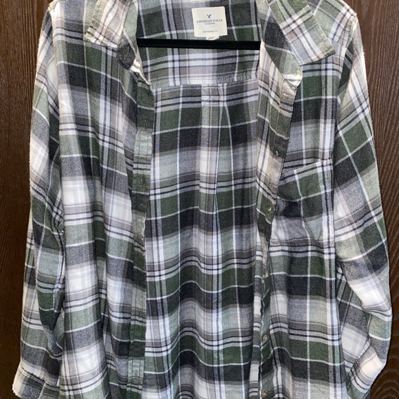 American Eagle Soft Boyfriend fit Flannel - Picture 1 of 2